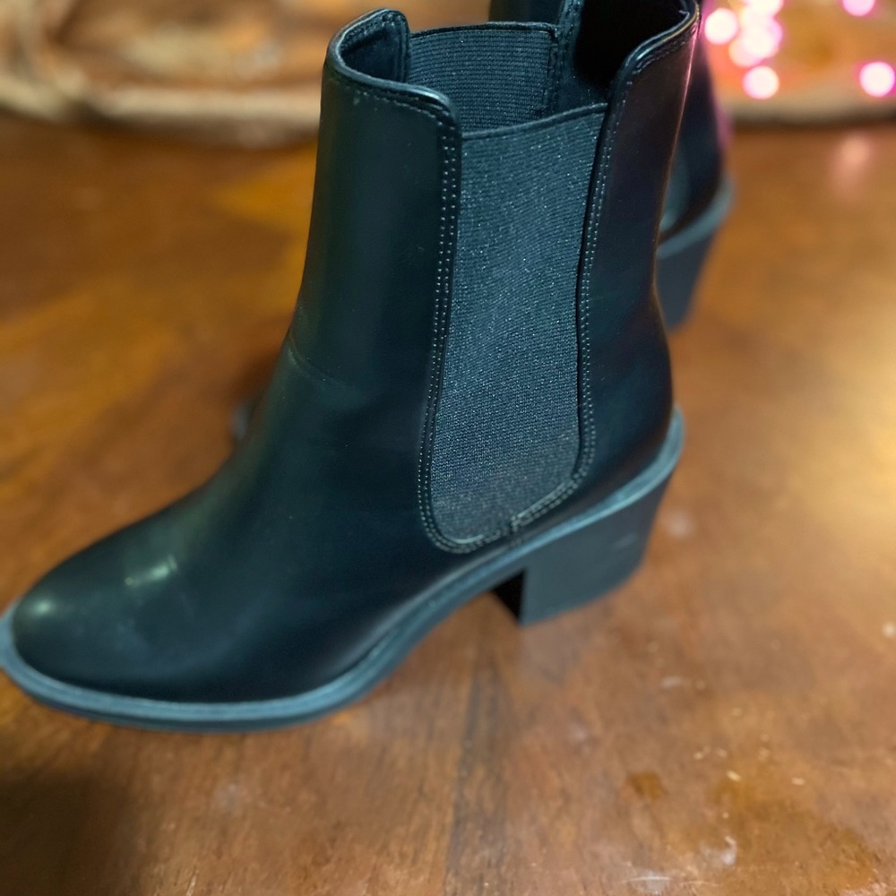 Leather boots
